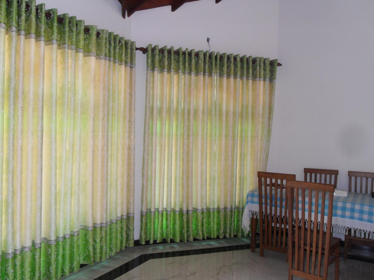 نيجومبو Bee Nest Bed & Breakfast المظهر الخارجي الصورة