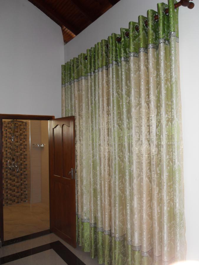 نيجومبو Bee Nest Bed & Breakfast المظهر الخارجي الصورة