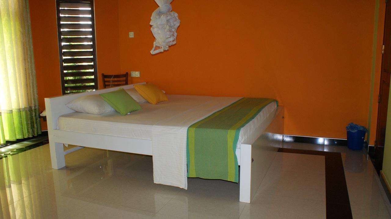 نيجومبو Bee Nest Bed & Breakfast المظهر الخارجي الصورة
