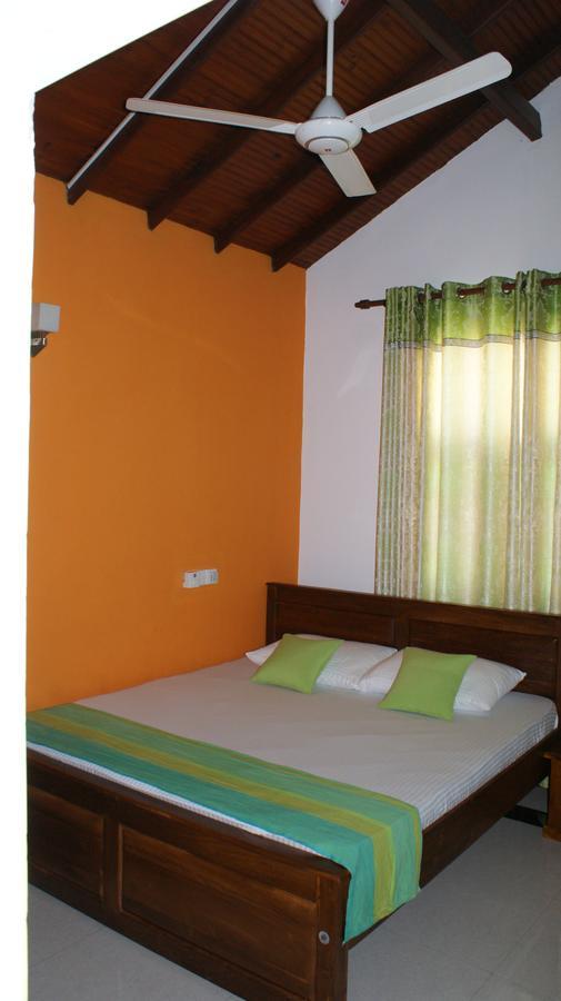 نيجومبو Bee Nest Bed & Breakfast المظهر الخارجي الصورة